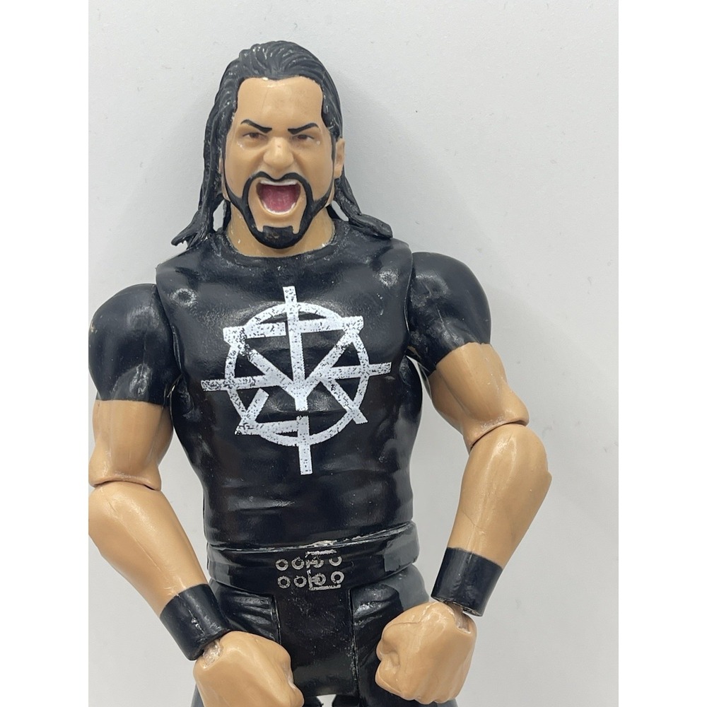Seth Rollins WWE Mattel Basic Action figure - Picture 2 of 7